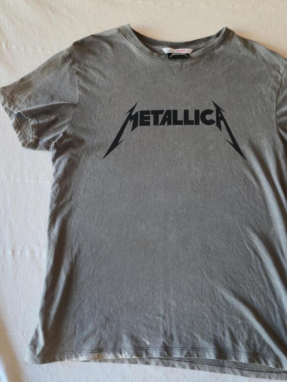 Supre Metallica Graphic T-Shirt Gray Men's Small